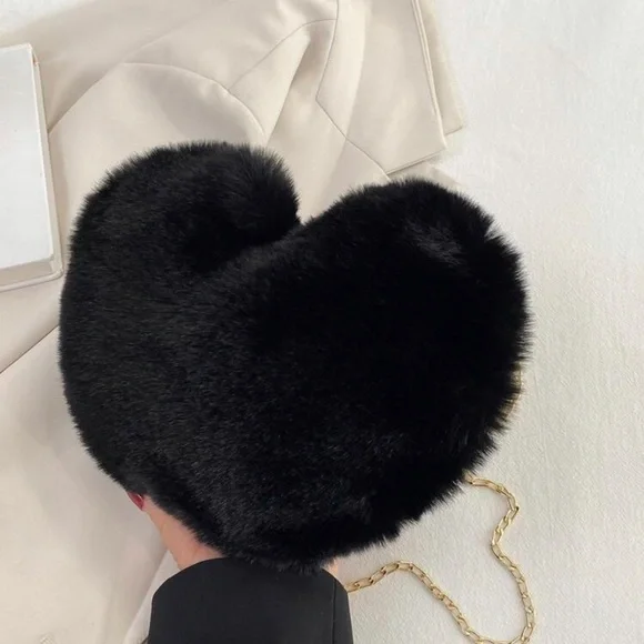 Faux Fur Crossbody Heart Bag - Picture 4 of 5